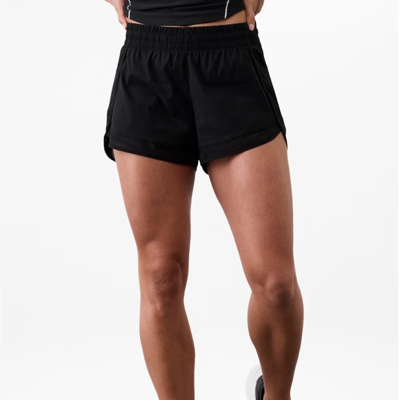 Mesh Racer Run Mid Rise 4 Short (XS) - Picture 3 of 7